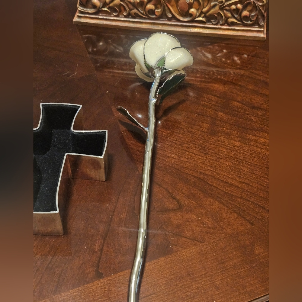 Cross ✝️ & FLOWER - Picture 6 of 16